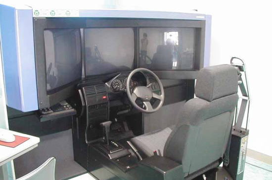 通学教習 合宿教習なら糸満自動車学校 沖縄でリゾートしながら自動車免許を取っちゃおう 沖縄の糸満自動車学校では普通免許から二輪免許 大型特殊免許などの自動車免許が取得できます